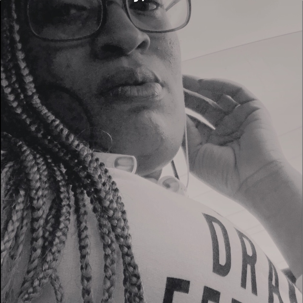Meet your Posher, Yavonne